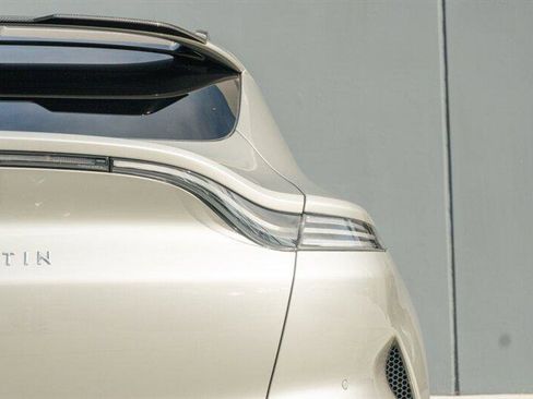 Used 2023 Aston Martin DBX 707 image 46