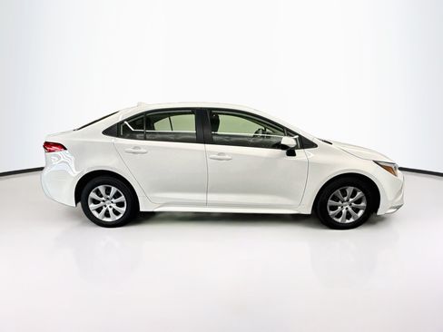 Used 2025 Toyota Corolla LE FWD image 10