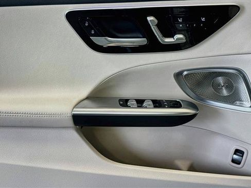 Used 2024 Mercedes-Benz C 300 Sedan image 17