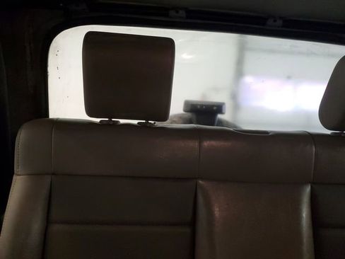 Used 2009 Jeep Wrangler X image 21