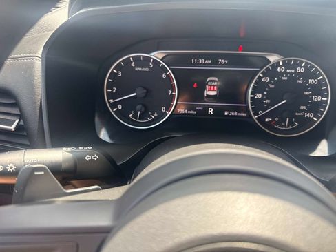 Certified 2024 Nissan Rogue SV AWD/4WD image 30