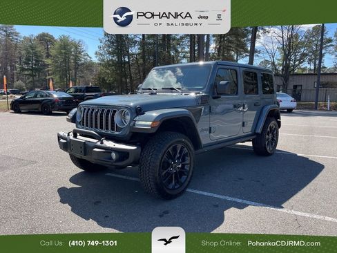Certified 2025 Jeep Wrangler Unlimited Sahara image 1