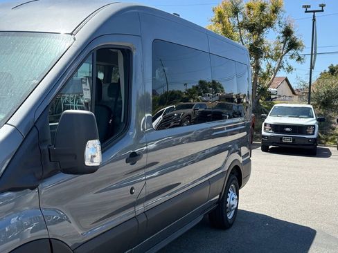 New 2026 Ford Transit 350 148 Medium Roof Wagon AWD image 9
