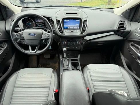 Used 2018 Ford Escape SE w/ SE Sport Appearance Package AWD/4WD image 15