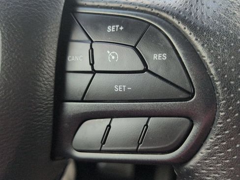 Used 2025 Dodge Durango GT RWD image 14
