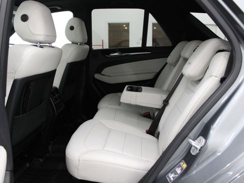 Used 2018 Mercedes-Benz GLE 350 4MATIC image 8