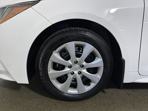 Certified 2025 Toyota Corolla LE FWD image 11