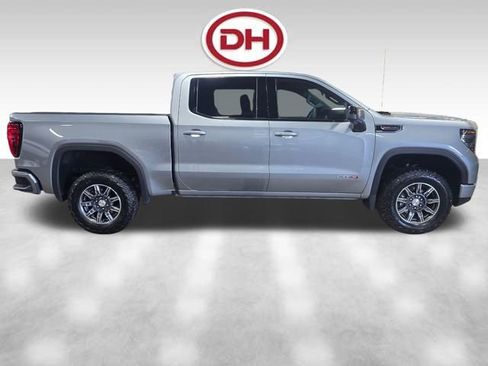 Used 2025 GMC Sierra 1500 AT4 AWD/4WD image 2