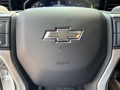 Used 2022 Chevrolet Silverado 1500 RST AWD/4WD image 14