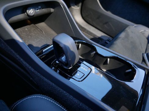 Certified 2023 Volvo C40 P8 Recharge Ultimate AWD/4WD image 22