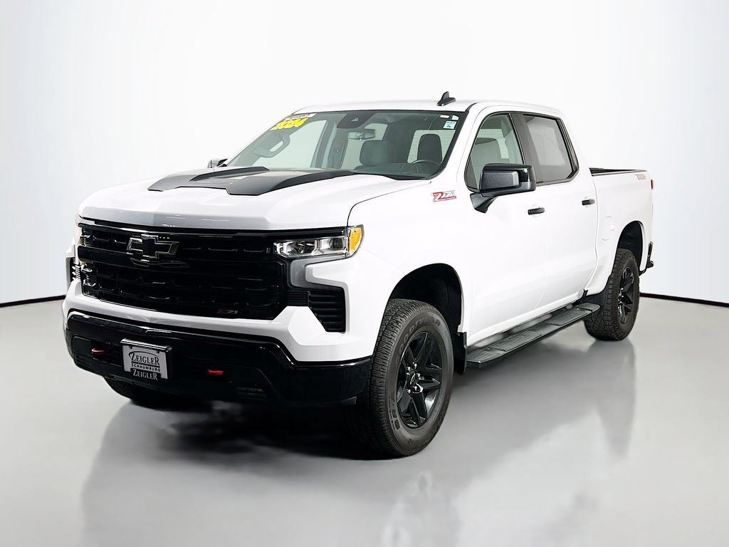 Used 2024 Chevrolet Silverado 1500 LT Trail Boss w/ Protection Package AWD/4WD image 2