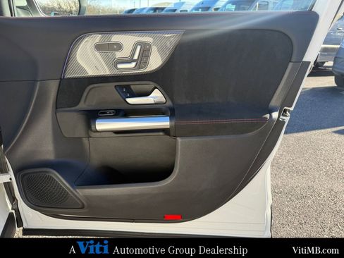 Certified 2022 Mercedes-Benz GLA 250 4MATIC image 28