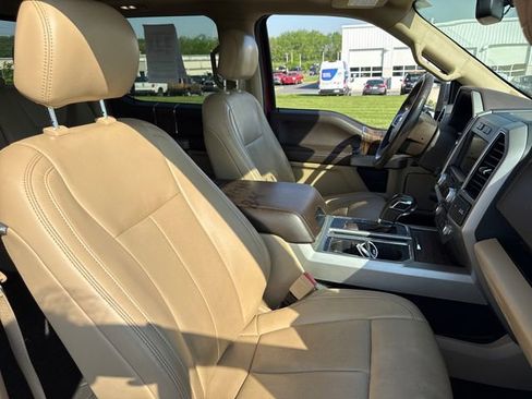 Used 2019 Ford F150 Lariat w/ Equipment Group 502A Luxury AWD/4WD image 13
