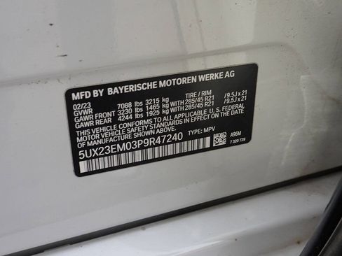 Used 2023 BMW X7 xDrive40i w/ Premium Package image 57