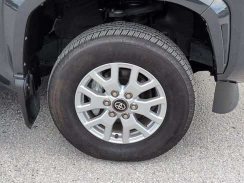 Used 2026 Toyota Tacoma SR5 RWD image 10