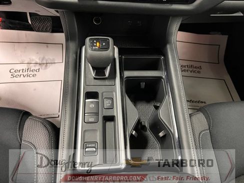 Used 2025 Nissan Pathfinder SV FWD image 53
