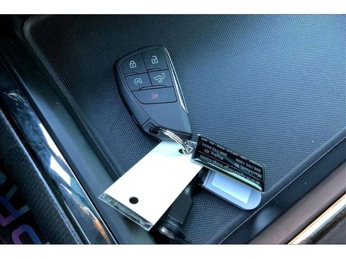 Used 2024 Chevrolet Silverado 2500 ZR2 w/ Technology Package image 14