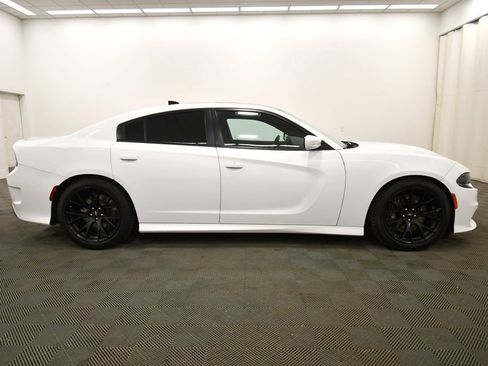 Used 2018 Dodge Charger R/T Scat Pack w/ Dynamics Package image 9