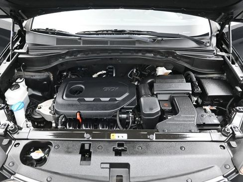 Used 2018 Hyundai Santa Fe Sport FWD image 31