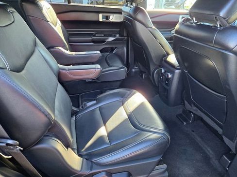 Certified 2020 Ford Explorer ST w/ Premium Technology Package AWD/4WD image 15