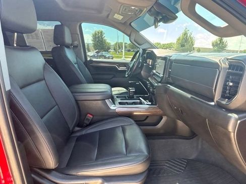 Used 2024 Chevrolet Silverado 1500 RST w/ Convenience Package II AWD/4WD image 34