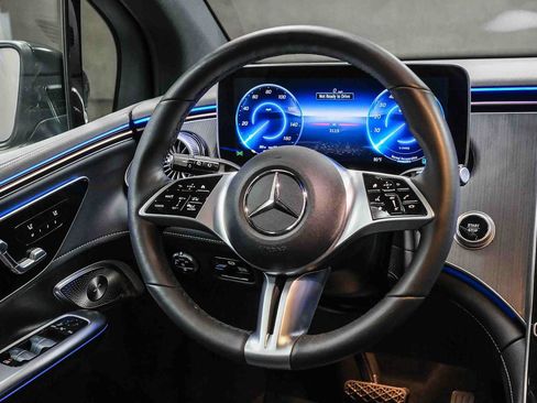 Used 2026 Mercedes-Benz EQE 320+ SUV image 17