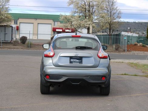 Used 2016 Nissan Juke S image 5