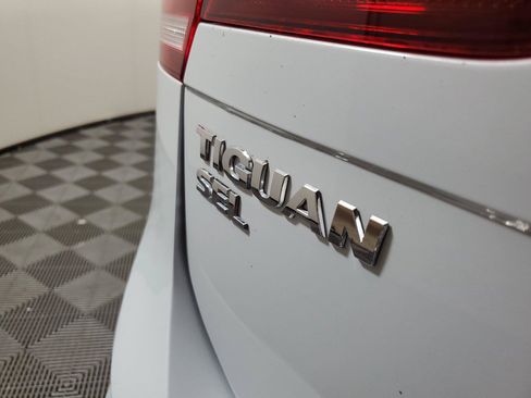 Used 2019 Volkswagen Tiguan S AWD/4WD image 8