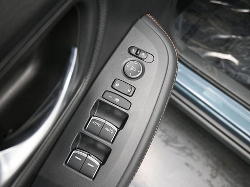 Certified 2024 Honda HR-V Sport image 31