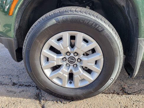 Used 2022 Nissan Frontier SV image 18