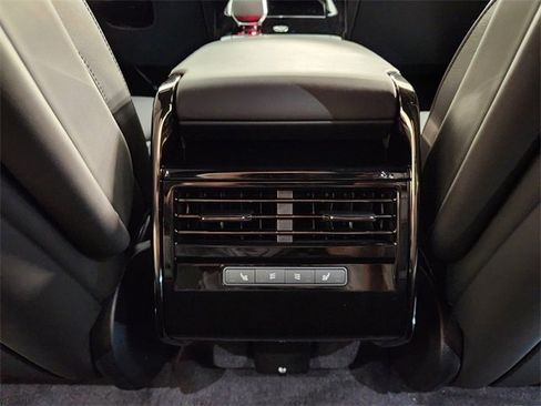 New 2026 Land Rover Range Rover Sport SE image 30