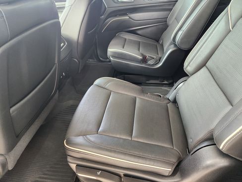Used 2023 Cadillac Escalade ESV Sport w/ Touring Package AWD/4WD image 29