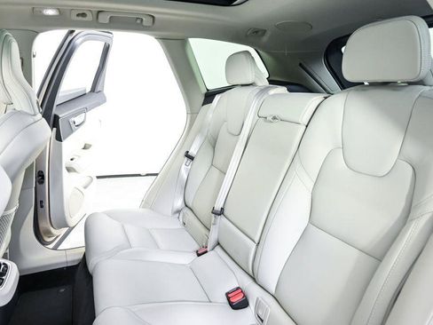 Certified 2024 Volvo XC60 B5 Ultimate AWD/4WD image 23
