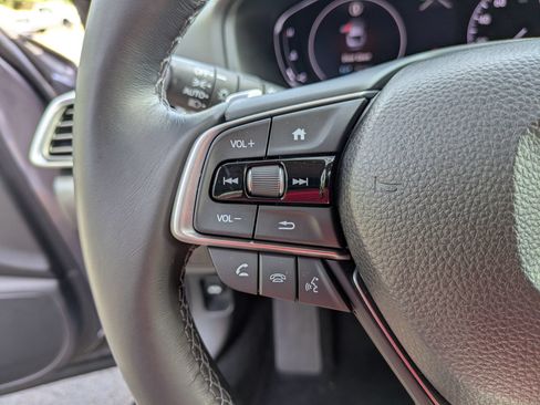 Used 2019 Honda Accord EX-L image 18