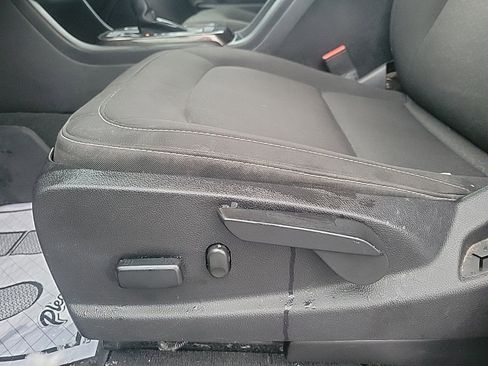 Used 2019 GMC Canyon SLE w/ SLE Convenience Package image 21