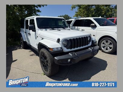 Used 2025 Jeep Gladiator Sport