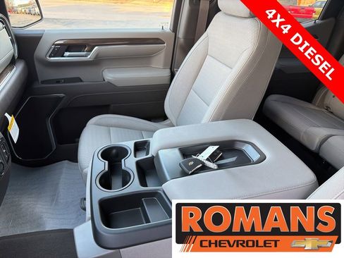 New 2026 Chevrolet Silverado 1500 LT w/ All Star Edition Plus AWD/4WD image 19