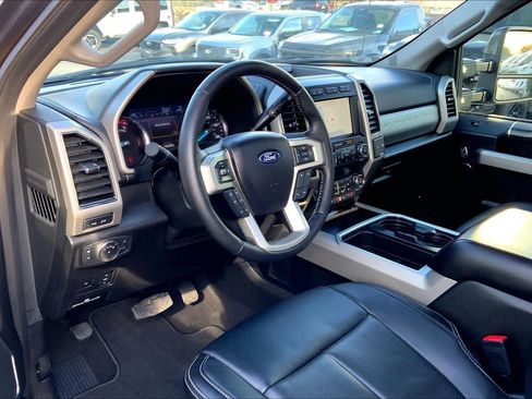 Used 2020 Ford F250 Lariat w/ Lariat Ultimate Package image 14