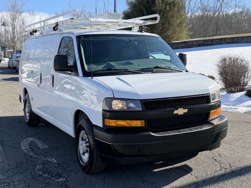Used 2020 Chevrolet Express 2500 w/ Driver Convenience Package image 4