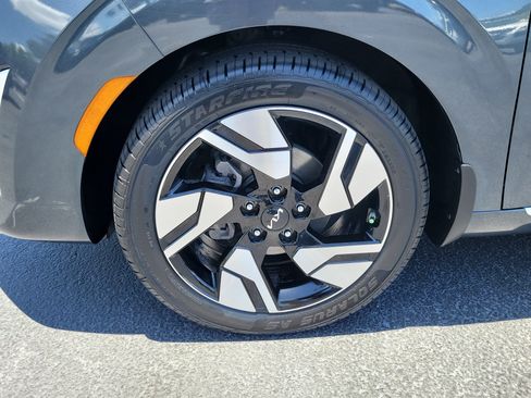 Used 2023 Kia Soul GT-Line FWD image 5