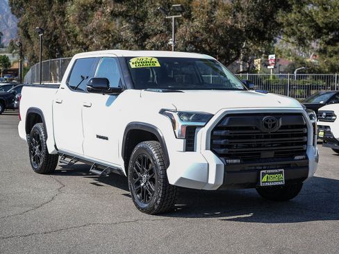 Used 2024 Toyota Tundra Limited AWD/4WD image 3