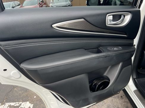 Used 2019 INFINITI QX60 Luxe w/ Essential Package FWD image 22