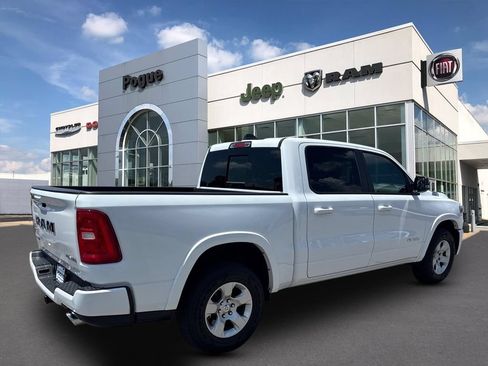 Used 2025 RAM 1500 Big Horn AWD/4WD image 2