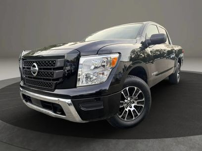 Used 2022 Nissan Titan SV