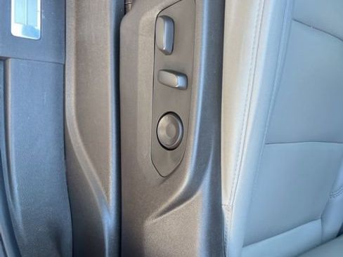 Used 2024 Chevrolet Suburban Z71 w/ Luxury Package image 13