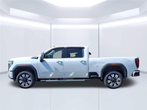 Used 2024 GMC Sierra 2500 Denali w/ Denali Reserve Package AWD/4WD image 16