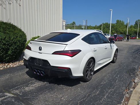 Certified 2025 Acura Integra Type S FWD image 9