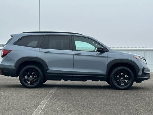 Certified 2022 Honda Pilot TrailSport image 2