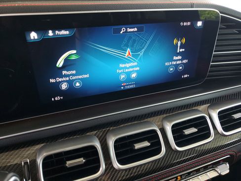 Used 2023 Mercedes-Benz GLE 53 AMG 4MATIC image 25