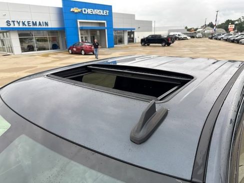 Used 2021 Chevrolet Silverado 1500 LT w/ All Star Edition Plus AWD/4WD image 2